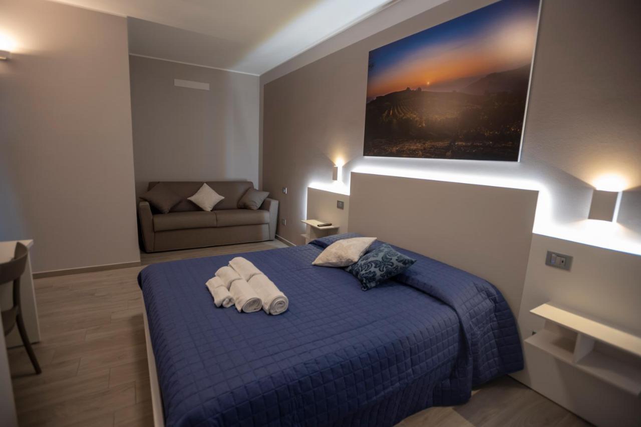 Agriturismo "Le Giustizie" อาญาโนแตร์เม ภายนอก รูปภาพ